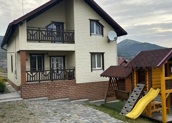 Bee House Поляниця Апартаменти