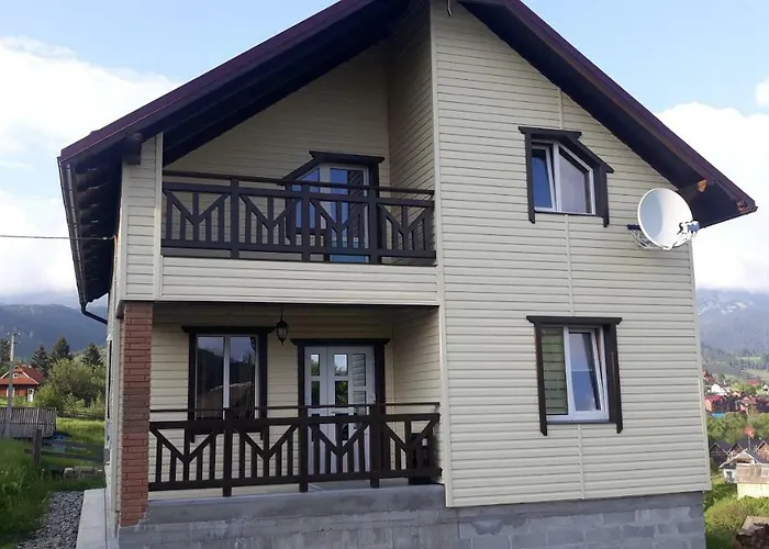 Bee House Поляниця Апартаменти
